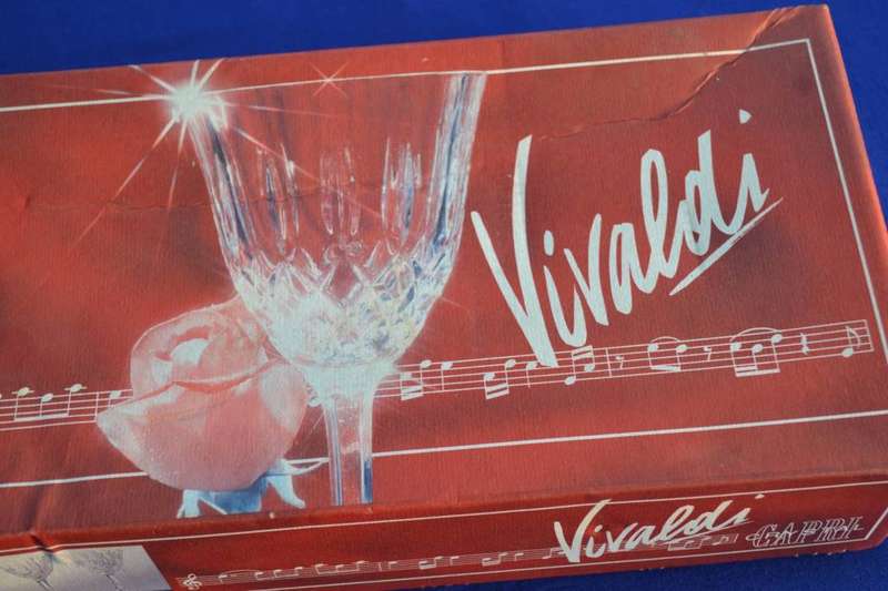 Vivaldi Italy 24% Lead Crystal Wine Glasses - Boxed Set of Four