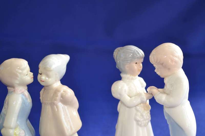 Heritage Porcelain Figurines "First Kiss" and "True Love"
