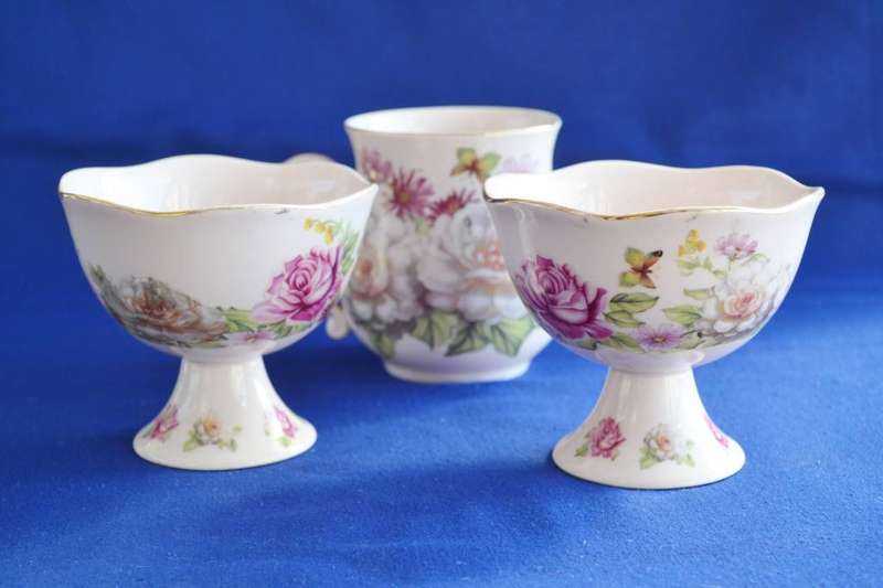 Smart Cook Czech Republic Porcelain Mug & 2 Footed Bowls