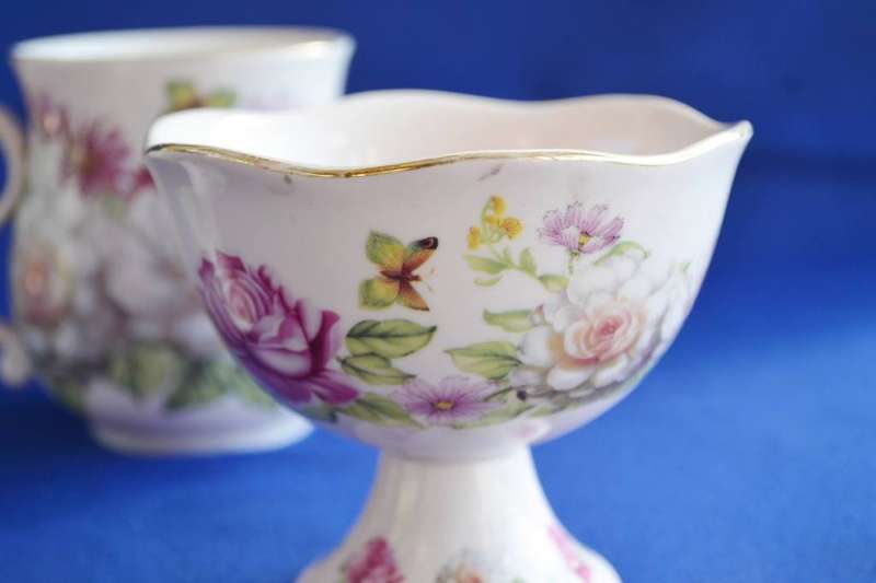Smart Cook Czech Republic Porcelain Mug & 2 Footed Bowls