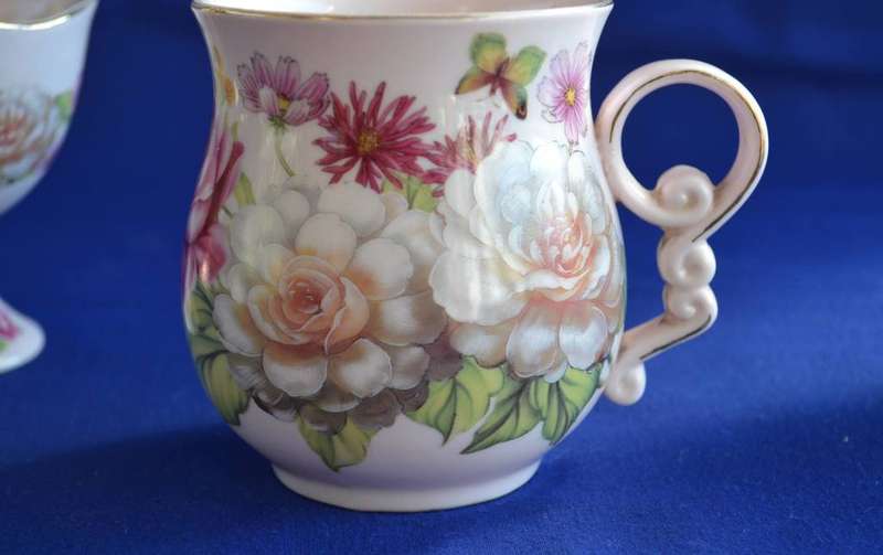 Smart Cook Czech Republic Porcelain Mug & 2 Footed Bowls