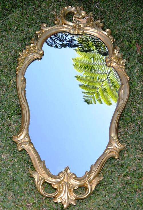 ORNATE VINTAGE OVAL HALL MIRROR