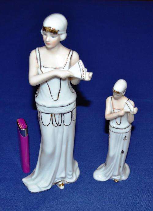 SBL Regal House Collection Figurines - Set of two