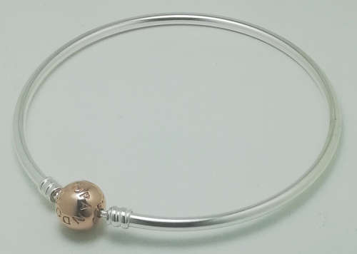 Pandora Sterling Silver Moments Bangle (21 cm)