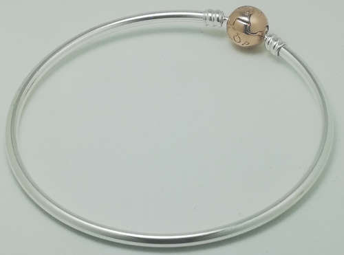 Pandora Sterling Silver Moments Bangle (21 cm)