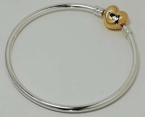 Sterling Silver Pandora Shine Hearts Moments Bangle (Size:3 -21 cm)