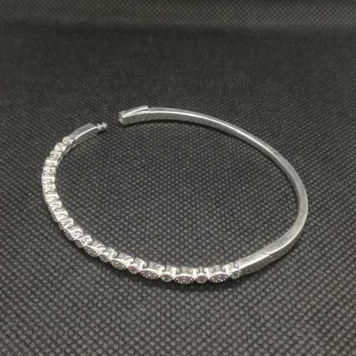 Pandora Sterling Silver Marquise Bangle (Size19 cm)