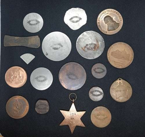 Mixed Lot - Bank Notes, Tokens, Medallions and Medal