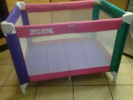 Zonic camp cot