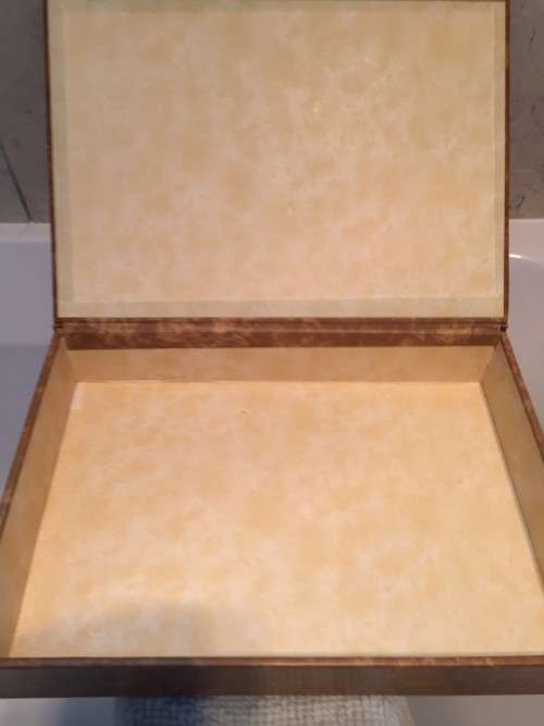 VINTAGE ITALIAN EMBOSSED GENUINE LEATHER BOX
