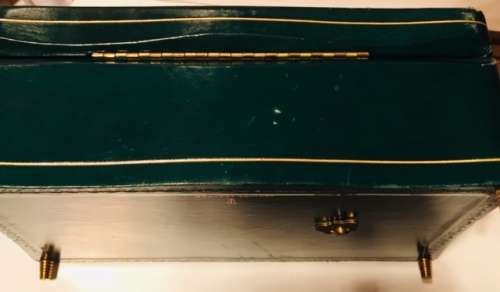 VINTAGE DARK GREEN JEWELRY/MUSIC BOX, GENUINE LEATHER WITH GILT EMBOSSED DETAIL, MADE IN ITALY