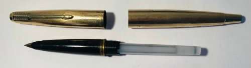 VINTAGE PARKER GOLD PLATED TRIO SET OF FOUNTAIN PEN, BALLPOINT PEN and PENCIL IN ROLLED GOLD IN BOX