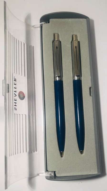 SHEAFFER SENTINEL BLUE BALLPOINT PEN AND 0.7 PENCIL WITH CHROME TRIM IN ORIGINAL BOX