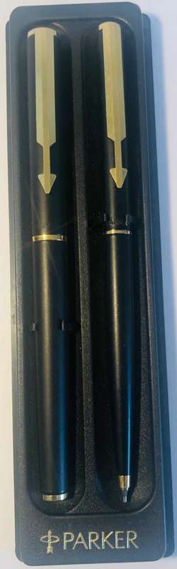 PARKER FLIGHTER FOUNTAIN PEN AND PENCIL IN ORIGINAL BOX-MATT BLACK WITH GOLD TRIM