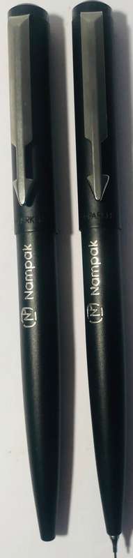 PARKER FLIGHTER BLACK BALLPOINT PEN AND PENCIL AND MATCHING BLACK  LEATHER FOLDER