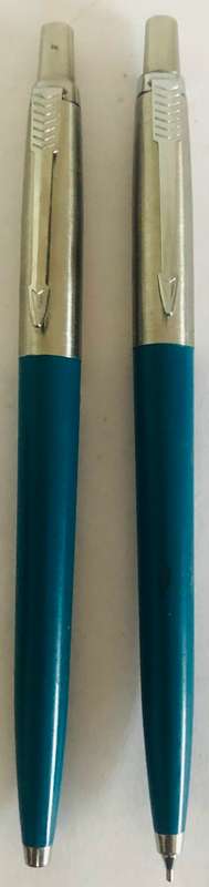 VINTAGE PARKER JOTTER STAINLESS STEEL AND BLUE BALLPOINT PEN AND PENCIL