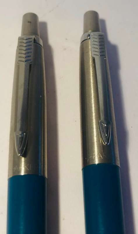 VINTAGE PARKER JOTTER STAINLESS STEEL AND BLUE BALLPOINT PEN AND PENCIL