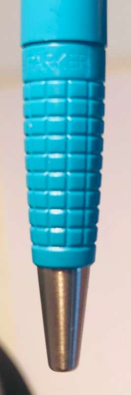 VINTAGE PARKER TURQUOISE BALLPOINT PEN IN EXCELLENT CONDITION
