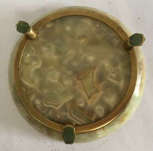 ONYX ASHTRAY WITH BRASS LEGS MADE IN ITALY IN EXCELLENT CONDITION