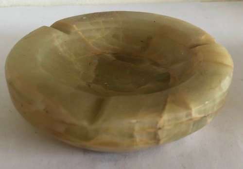 ONYX HEAVY ASHTRAY MADE IN ITALY IN EXCELLENT CONDITION