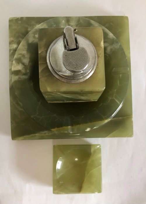 ONYX MATCHING ASHTRAY, LIGHTER AND MINI ASHTRAY MADE IN ITALY IN EXCELLENT CONDITION