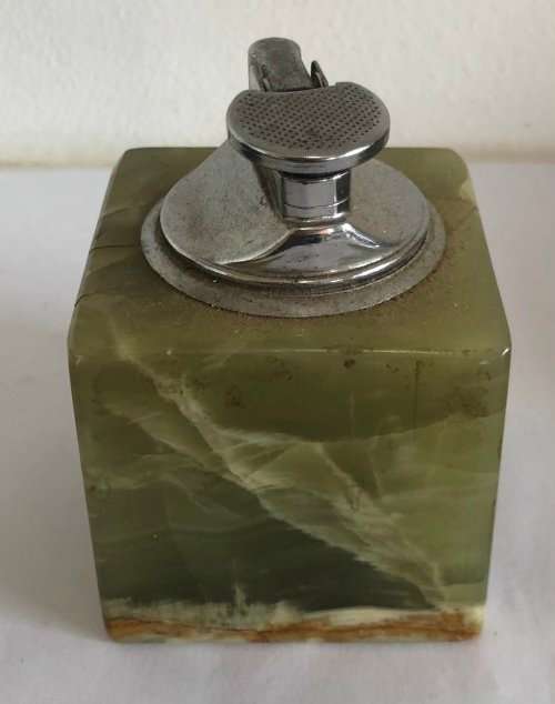 ONYX MATCHING ASHTRAY, LIGHTER AND MINI ASHTRAY MADE IN ITALY IN EXCELLENT CONDITION
