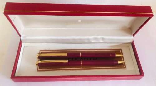 SHEAFFER MAROON BALLPOINT PEN AND PENCIL WITH GOLD TRIM IN ORIGINAL BOX