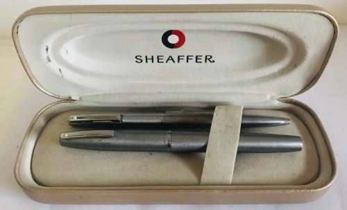 SHEAFFER SILVER FOUNTAIN PEN AND BALLPOINT PEN IN ORIGINAL BOX IN EXCELLENT CONDITION