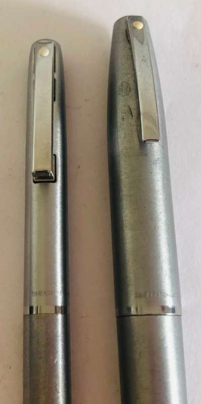 SHEAFFER SILVER FOUNTAIN PEN AND BALLPOINT PEN IN ORIGINAL BOX IN EXCELLENT CONDITION