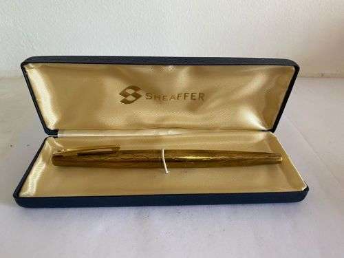 SHEAFFER FOUNTAIN PEN MESH DESIGN WITH 14K GOLD NIB IN ORIGINAL BOX IN EXCELLENT CONDITION