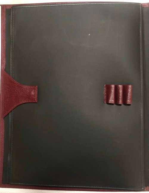 VINTAGE BURGUNDY FOLDER WITH LOCK