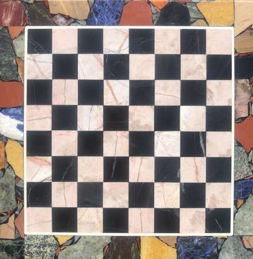 PIETRA DURA MARBLE CHESS SET IN LEATHER CASE. MADE IN ITALY !