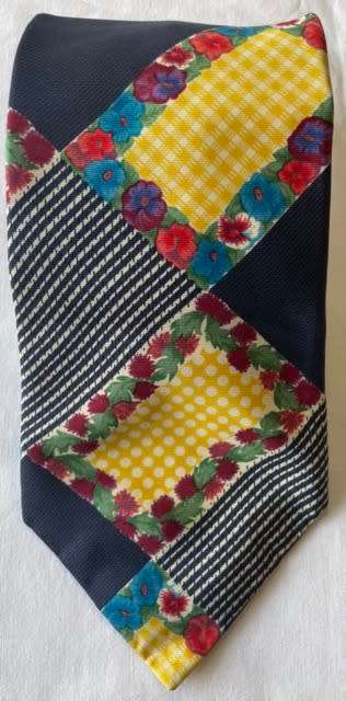 ORIGINAL KURT GEIGER PURE SILK MULTICOLOURED TIE, MADE IN ENGLAND! IN EXCELLENT CONDITION