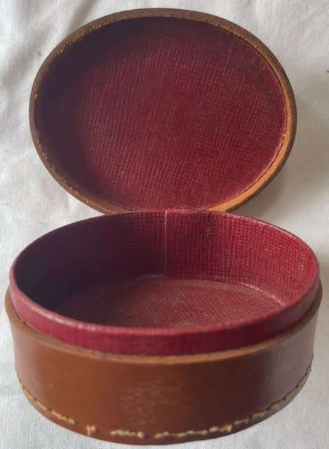BROWN LEATHER STUD CASE IN EXCELLENT CONDITION