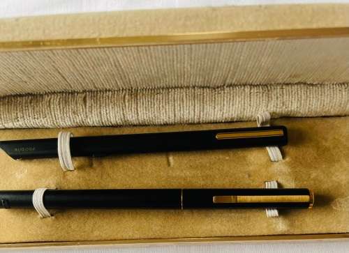 RARE!! AURORA HASTIL FOUNTAIN PEN WITH 14K GOLD NIB & THESI BALLPOINT PEN SET IN BOX