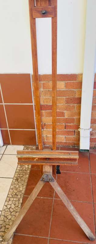 EXTRA-LARGE WINSOR & NEWTON VINTAGE ART EASEL
