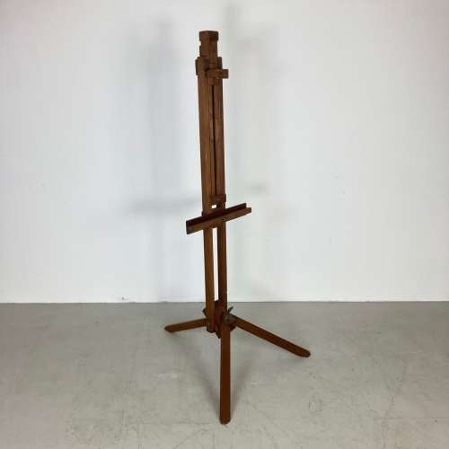 EXTRA-LARGE WINSOR & NEWTON VINTAGE ART EASEL