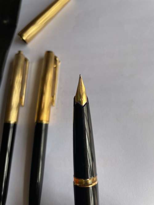 RARE! MONT BLANC 184 FOUNTAIN PEN WITH 18K GOLD NIB, LEVER BALLPOINT PEN & PENCIL IN LEATHER CASE
