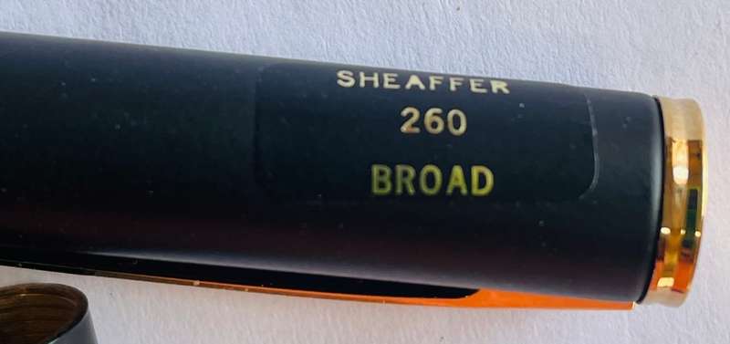 VINTAGE SHEAFFER - MATTE BLACK 260 BROAD WITH GOLD TRIM FOUNTAIN PEN WHITE DOT IN BOX