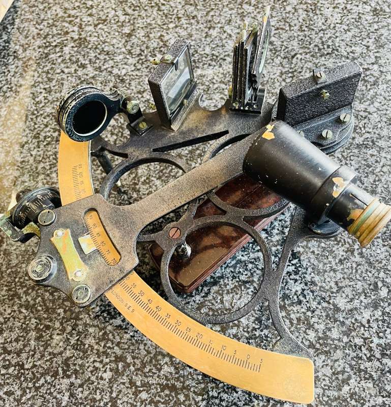 VINTAGE HEATH & CO. HEZZANITH NAUTICAL SEXTANT BOXED & NUMBERED WITH CERTIFICATE OF EXAMINATION