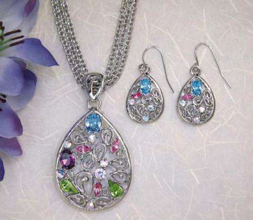Crystals Teardrop Pendent Necklace & Earrings