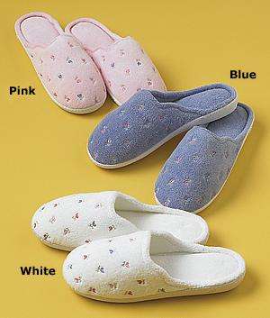 ** READ BEFORE BIDDING ** Embroideried Isotoner (Licensed) Slippers