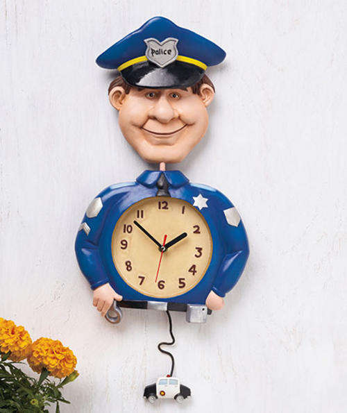 ** READ BEFORE BIDDING ** Policeman Clock