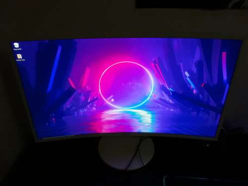 32" Samsung Curved Monitor