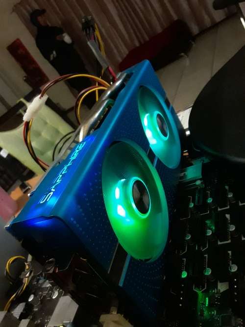 Saphire Nitro+ 8g Special Eddition GFX card