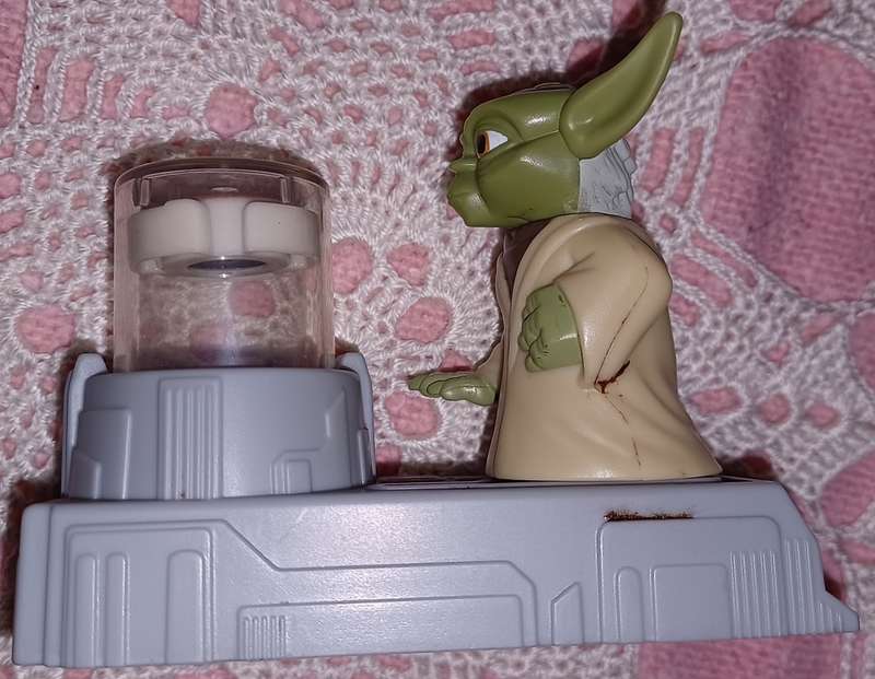 Star Wars Clone Yoda Force Levitation McDonalds Happy Meal Toy