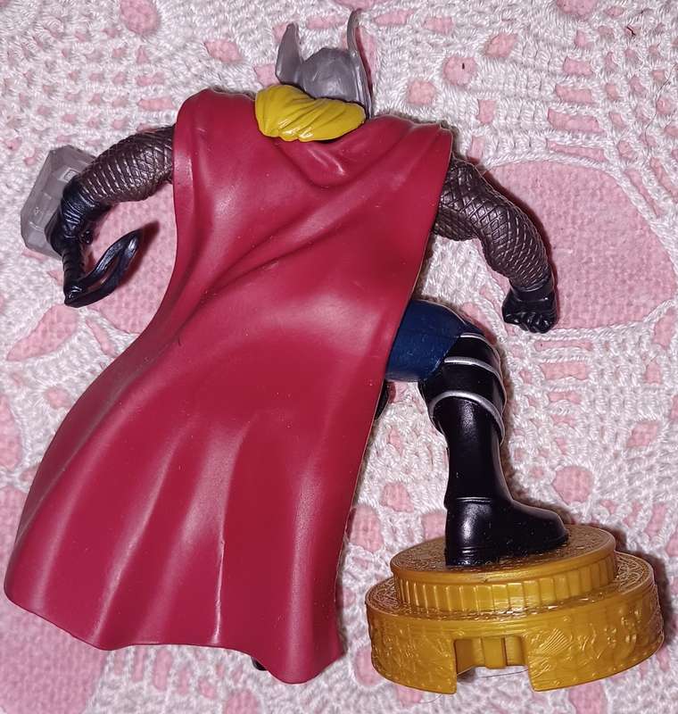 Marvel  Playmation  Thor Collectible Figurine