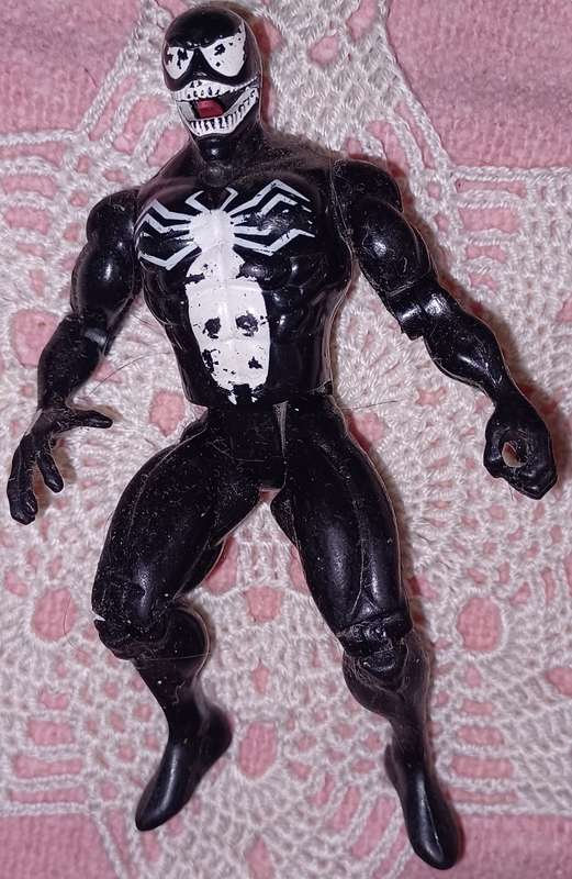 VENOM ACTION FIGURE MADE BY TOYBIZ MARVEL 1992  - FLICKING Tongue