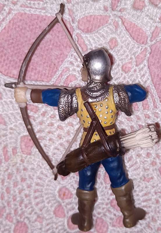 Retired 2003 Schleich World of Knights Archer (Blue) -Very good