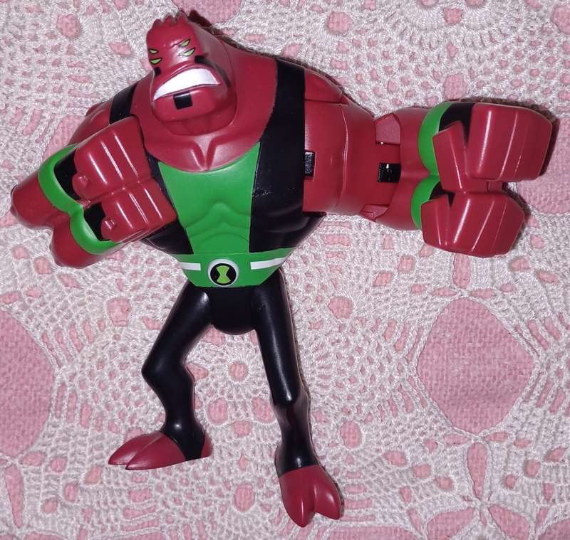 Ben 10 Four Arms Action Figure Cartoon Network with Back Button